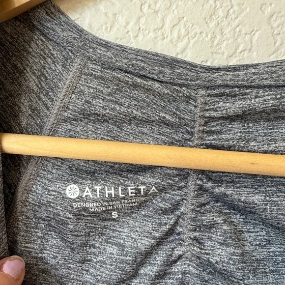 Athleta Long Sleeve Top Zip Up Henely Gray size Small - Picture 6 of 13